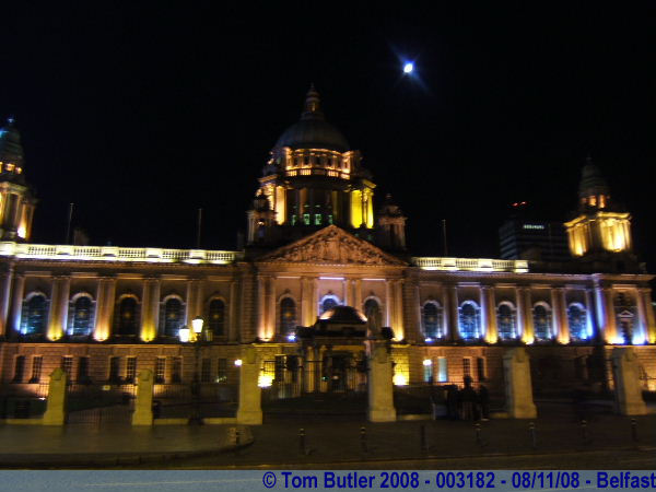 Photo ID: 003182, The front of Belfast City Hall, Belfast, Northern Ireland