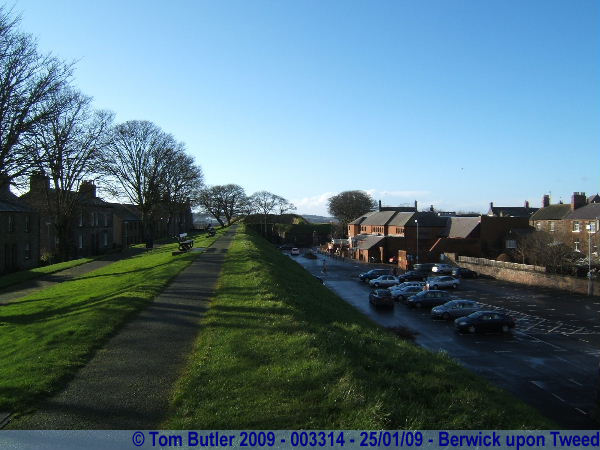 Photo ID: 003314, On the Berwick town ramparts, Berwick upon Tweed, England