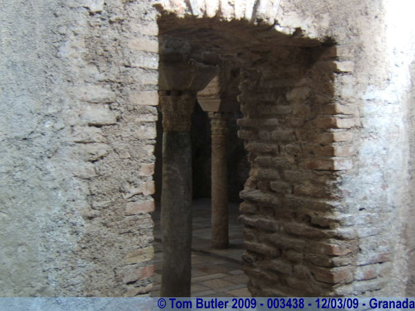Photo ID: 003438, Inside the chambers of El Bauelo, Granada, Spain