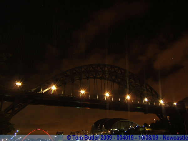 Photo ID: 004019, The Tyne Bridge with a light fog forming, Newcastle upon Tyne, England