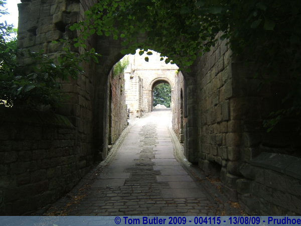 Photo ID: 004115, Approaching Prudhoe castle, Prudhoe, England
