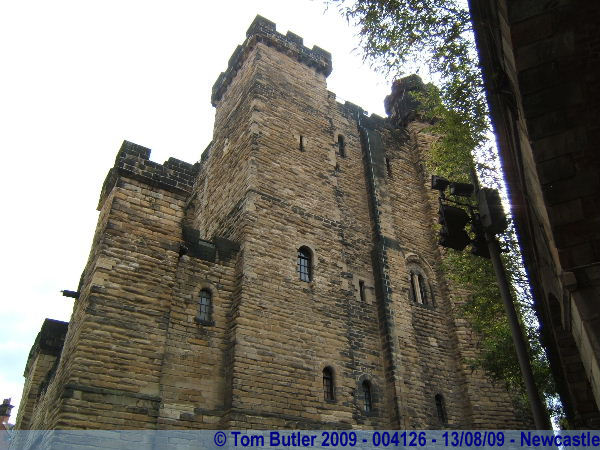 Photo ID: 004126, The side of the castle keep, Newcastle upon Tyne, England