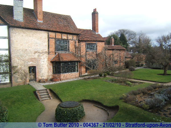 Photo ID: 004367, The Nash House and the garden where New Place once stood, Stratford-upon-Avon, England