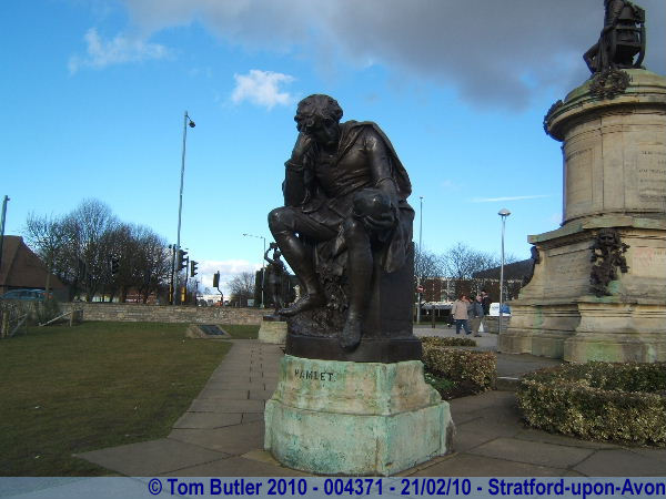 Photo ID: 004371, A statue of Hamlet at Bridgefoot, Stratford-upon-Avon, England