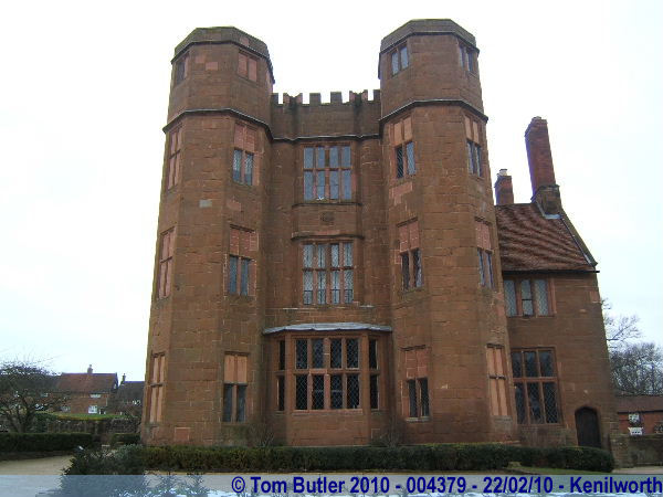 Photo ID: 004379, The Tudor gate house, Kenilworth, England