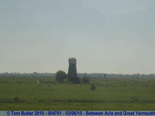 Photo ID: 004761, A sail-less windmill in the Broads, Between Acle and Great Yarmouth, England