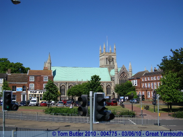 Photo ID: 004775, Looking across to St Nicholas Church from the market square, Great Yarmouth, England