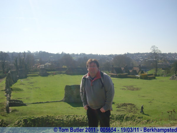 Photo ID: 005654, Standing on the top of the Motte, Berkhampsted, England
