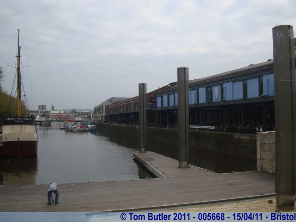 Photo ID: 005668, At the City Quay, Bristol, England