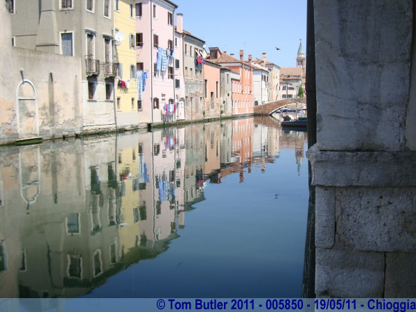 Photo ID: 005850, The main canal through the town, Chioggia, Italy