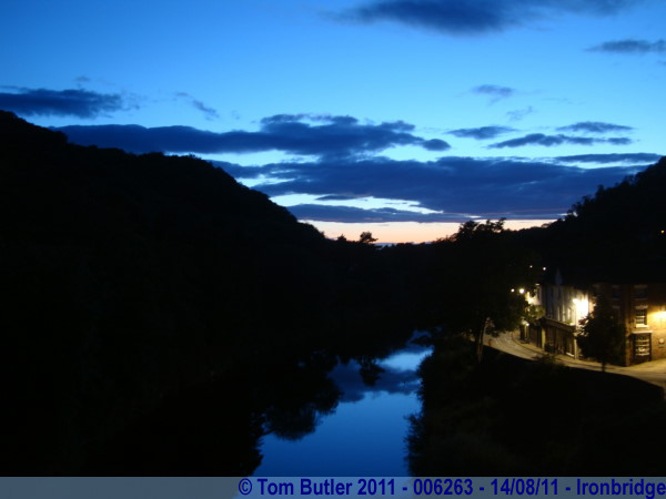 Photo ID: 006263, The Severn at dusk, Ironbridge, England