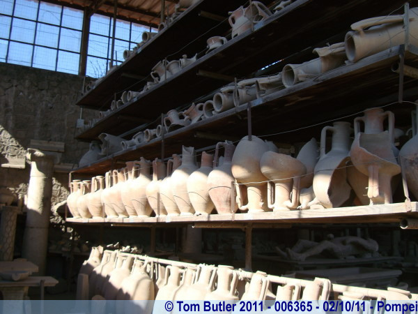 Photo ID: 006365, Amphora anyone, Pompei, Italy