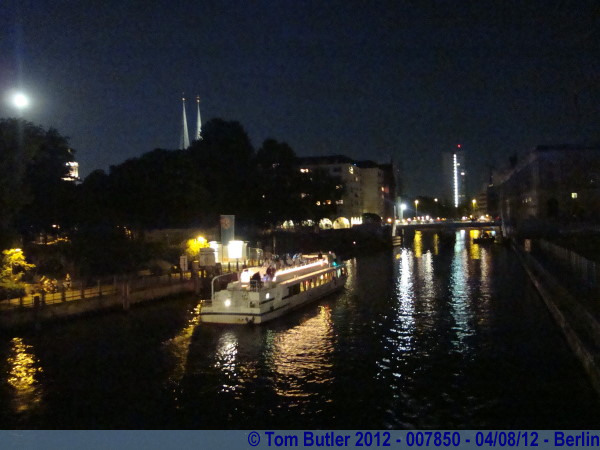 Photo ID: 007850, On the Spree at night, Berlin, Germany