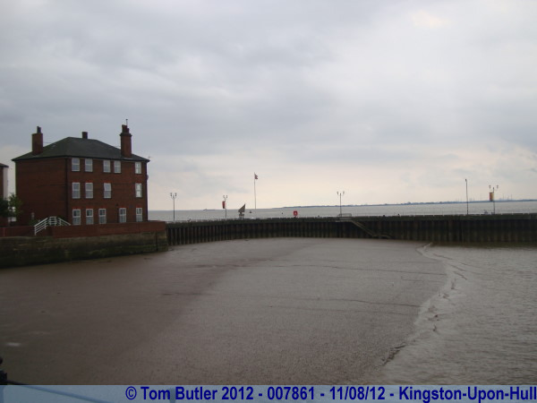 Photo ID: 007861, The edge of the marina, Kingston-Upon-Hull, England