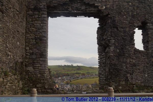 Photo ID: 008239, Looking through the ruins, Kendal, England