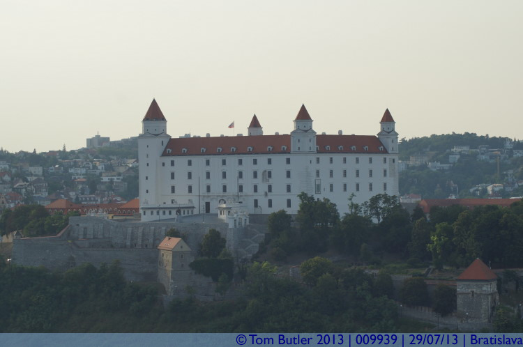 Photo ID: 009939, The castle and gates, Bratislava, Slovakia