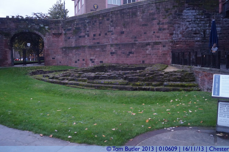 Photo ID: 010609, A Roman fort by the walls, Chester, England
