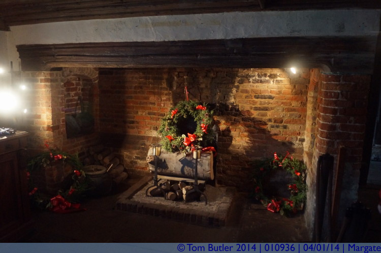 Photo ID: 010936, A Christmas Fireplace, Margate, England