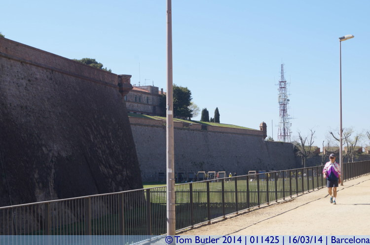 Photo ID: 011425, Walls of the fortress, Barcelona, Spain