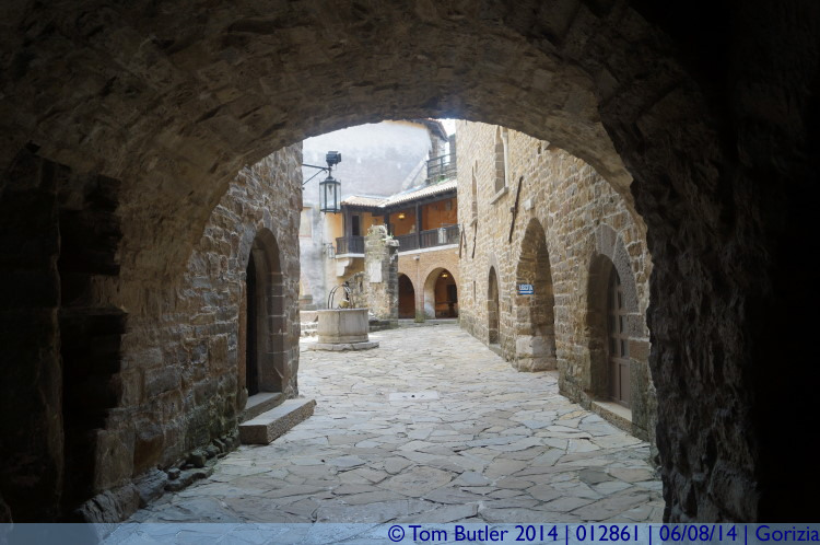 Photo ID: 012861, In the castle courtyard, Gorizia, Italy