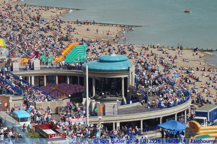 Photo ID: 012936, Packed Bandstand, Eastbourne, England