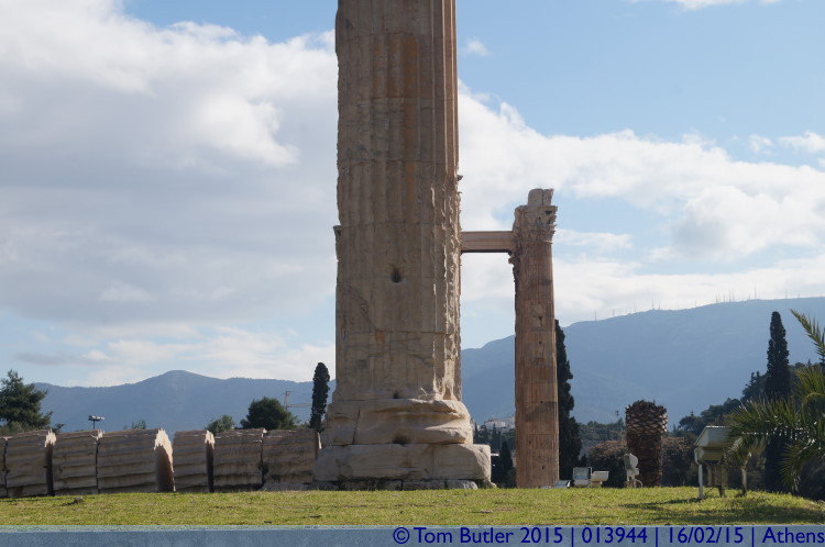 Photo ID: 013944, Columns and remnants, Athens, Greece