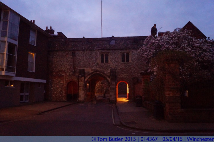 Photo ID: 014367, Kings Gate, Winchester, England