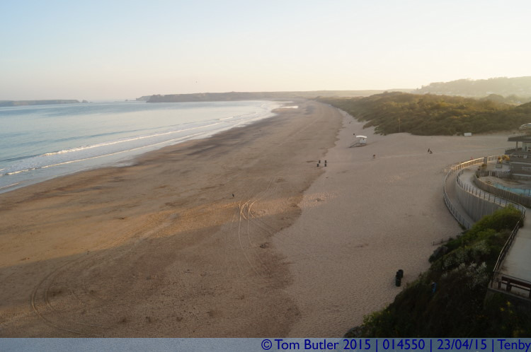 Photo ID: 014550, Looking down on South Beach, Tenby, Wales