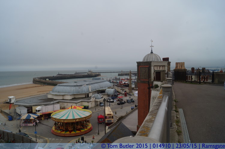 Photo ID: 014910, Harbour and Lift, Ramsgate, England