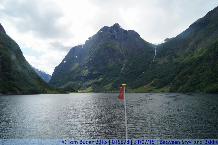 Photo ID: 015678, Approaching Bakka, Between Styvi and Bakka, Norway