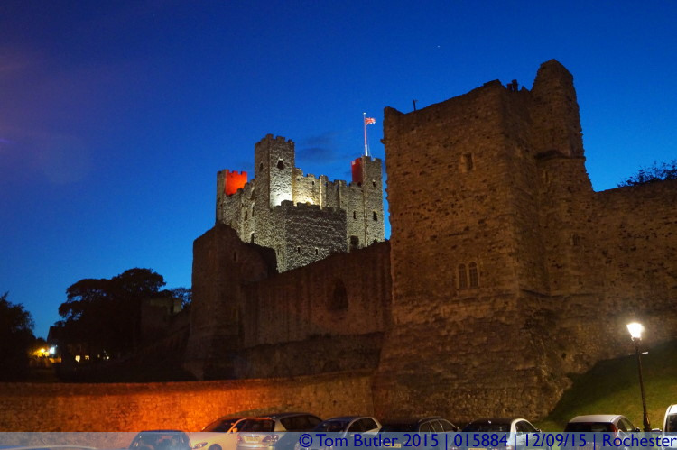 Photo ID: 015884, Castle at night, Rochester, England