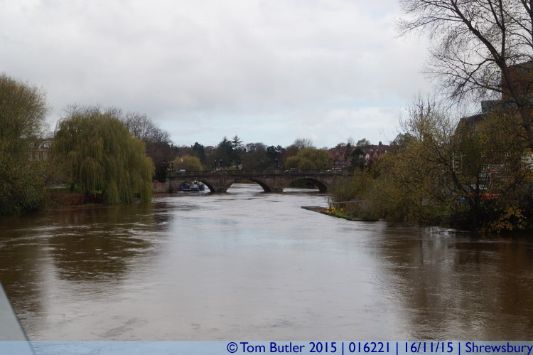 Photo ID: 016221, The Severn running very high, Shrewsbury, England