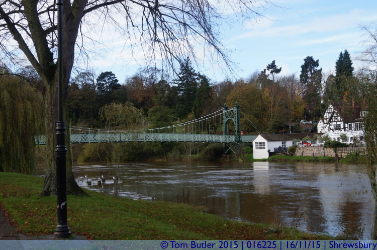 Photo ID: 016225, Approaching Port Hill Bridge, Shrewsbury, England