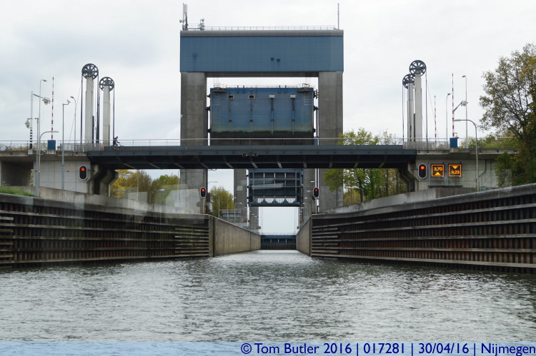 Photo ID: 017281, Maas-Waal Canal, Nijmegen, Netherlands