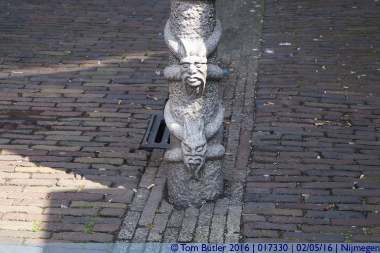Photo ID: 017330, Menacing bollard, Nijmegen, Netherlands