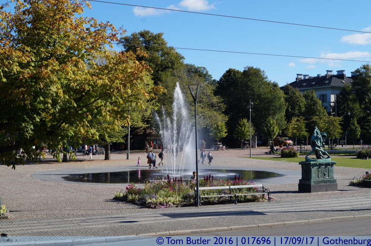 Photo ID: 017696, Bltespnnarparken, Gothenburg, Sweden