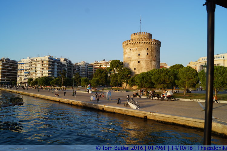 Photo ID: 017961, By the White Tower, Thessaloniki, Greece
