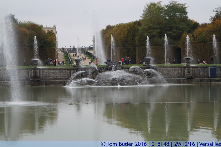 Photo ID: 018148, In full performance, Versailles, France