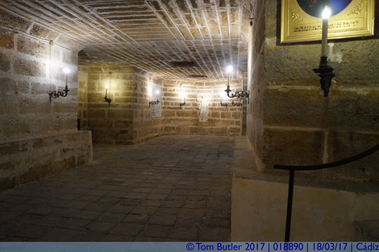 Photo ID: 018890, Crypt chapel, Cadiz, Spain