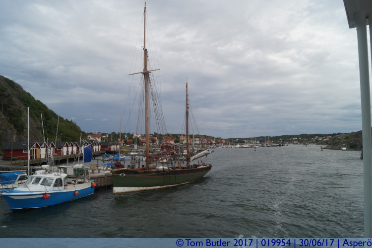 Photo ID: 019954, Leaving the strait, Asper, Sweden