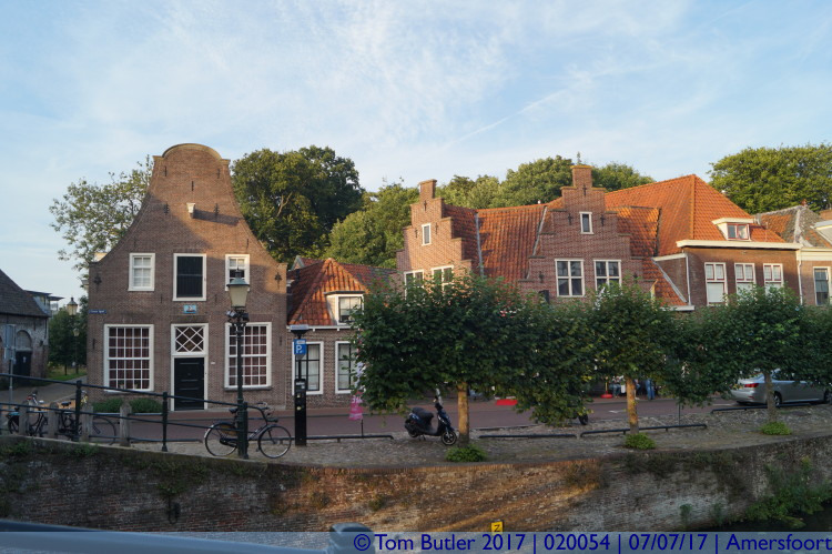Photo ID: 020054, Buildings behind the gate, Amersfoort, Netherlands