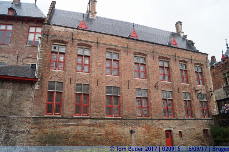 Photo ID: 020915, Behind the town hall, Bruges, Belgium
