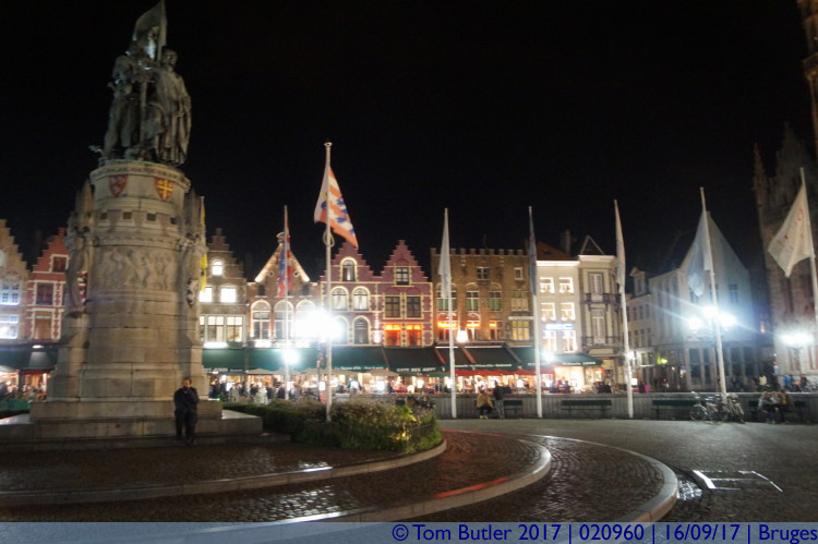 Photo ID: 020960, In the Markt, Bruges, Belgium