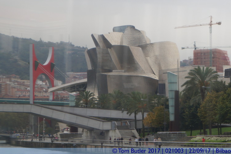 Photo ID: 021003, Guggenheim Bilbao, Bilbao, Spain