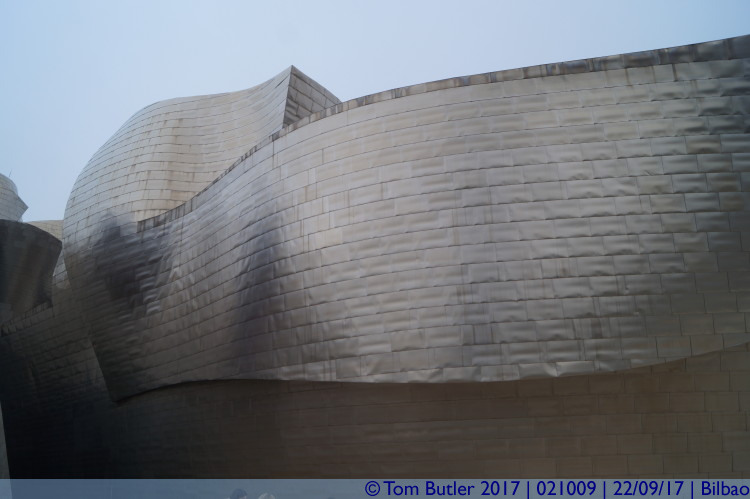 Photo ID: 021009, Guggenheim Bilbao, Bilbao, Spain