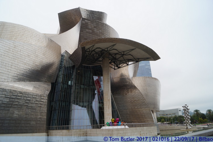 Photo ID: 021016, Guggenheim Bilbao, Bilbao, Spain
