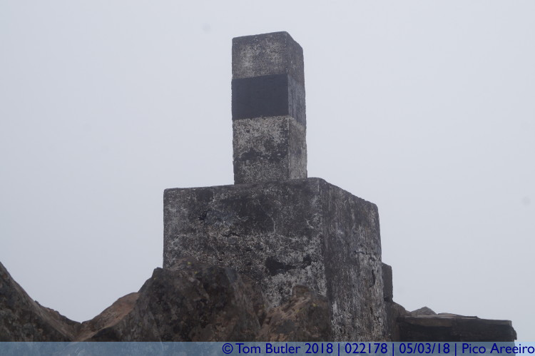 Photo ID: 022178, Peak of the mountain, Pico Areeiro, Portugal