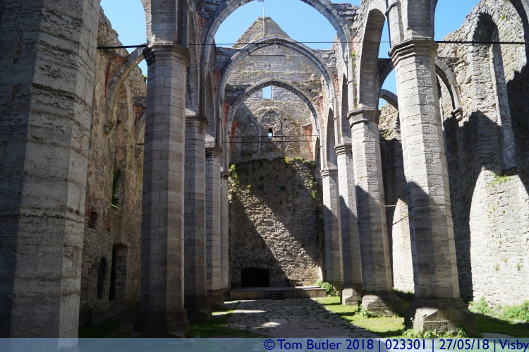 Photo ID: 023301, In the centre of the ruins, Visby, Sweden