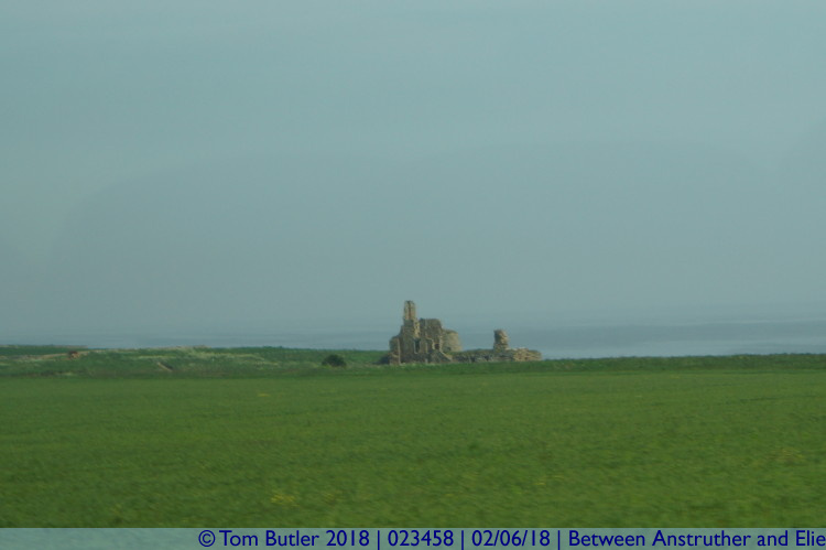 Photo ID: 023458, Ruins, Between Anstruther and Elie, Scotland