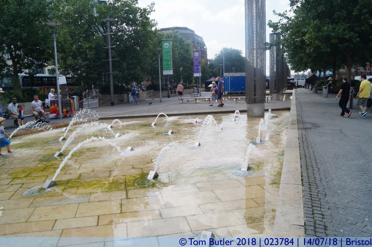 Photo ID: 023784, Fountains, Bristol, England